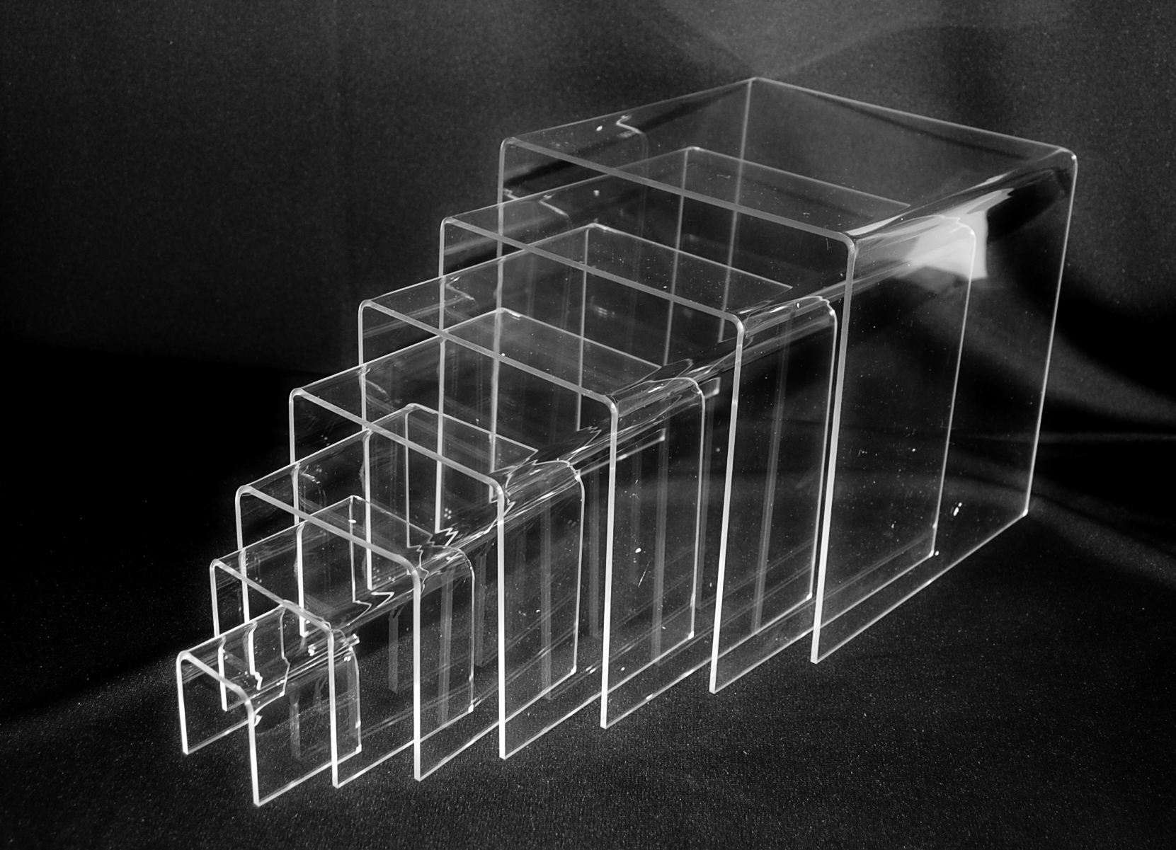 SET OF 7 ACRYLIC RISERS – Detroit Store FIxture