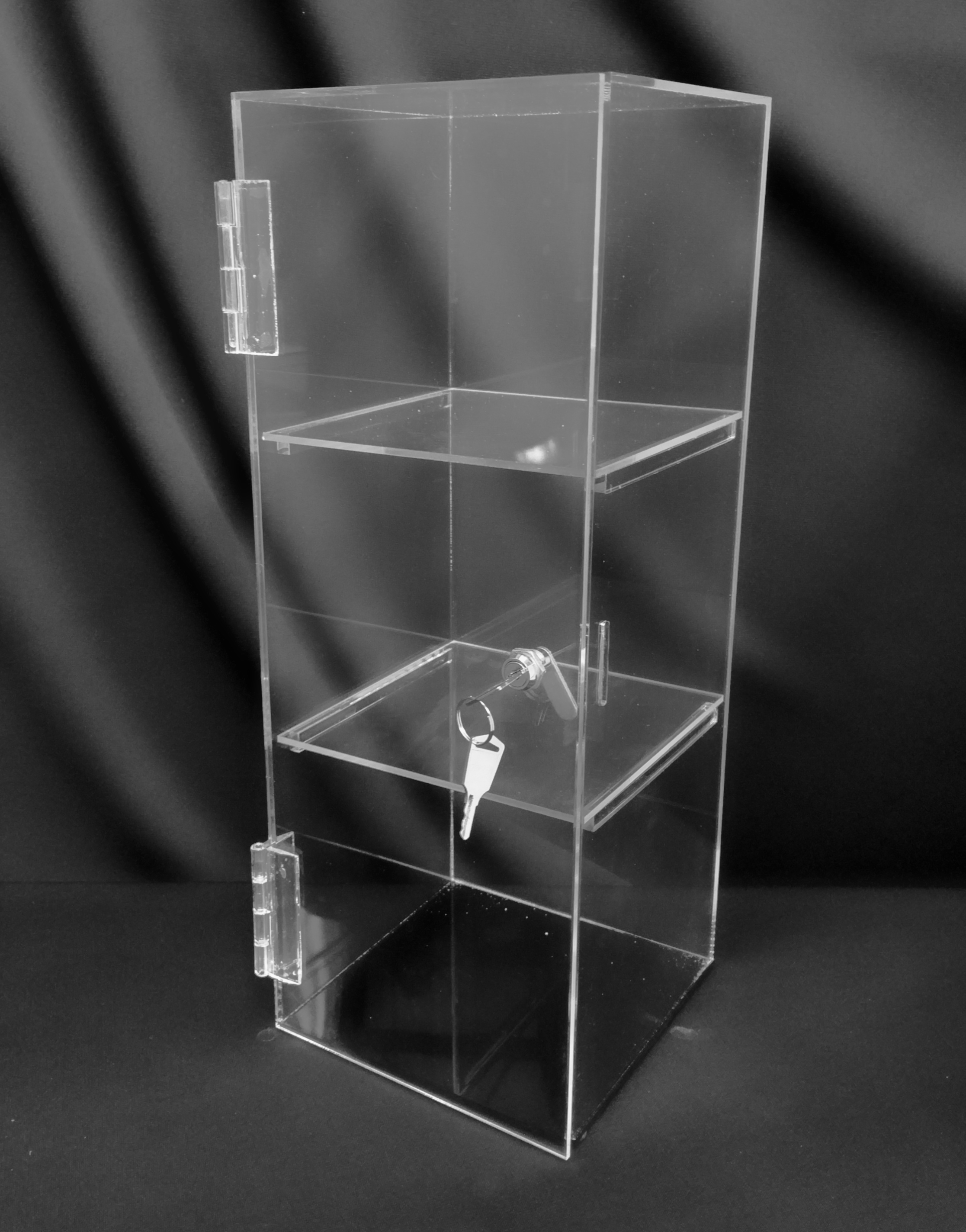 Acrylic Showcase’s Detroit Store FIxture